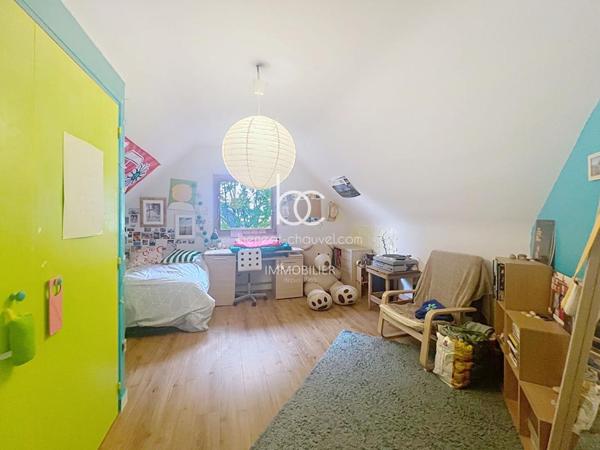 PLOEREN Maison 8 pièces 187 m²