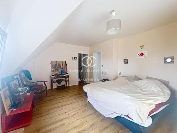 PLOEREN Maison 8 pièces 187 m²
