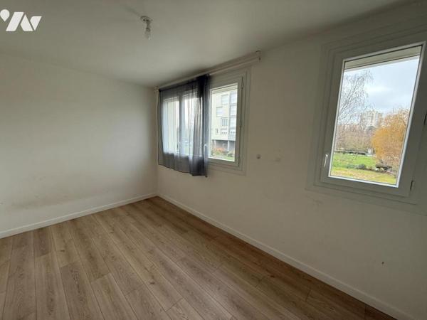 LAVAL, Appartement type 4