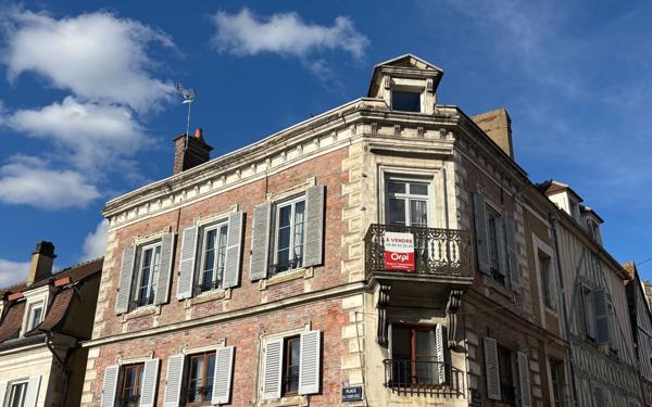 Appartement à vendre    4 pièces • 84 m2 Auxerre