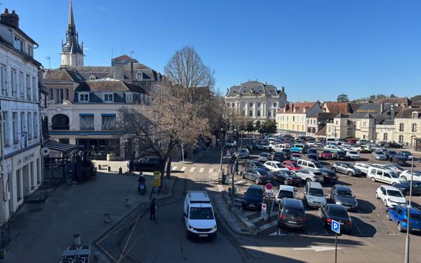 Appartement à vendre    4 pièces • 84 m2 Auxerre