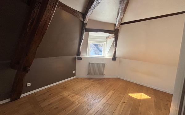 Appartement à vendre    4 pièces • 84 m2 Auxerre