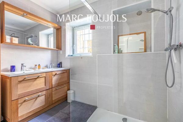 Proche Senlis – Maison en pierre avec jardin