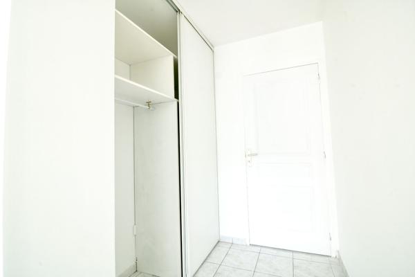 Appartement 3 Pièces à LOUER- 2 Chambres - Terrasse et parking