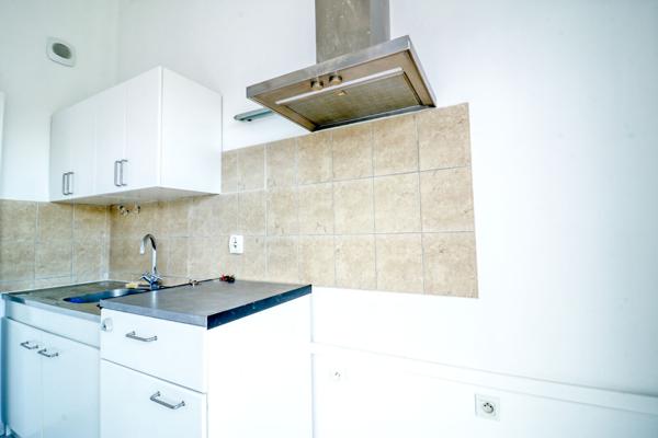 Appartement 3 Pièces à LOUER- 2 Chambres - Terrasse et parking