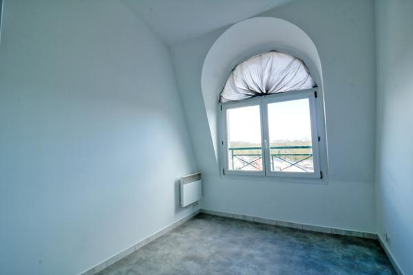 Appartement 3 Pièces à LOUER- 2 Chambres - Terrasse et parking