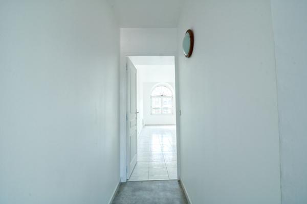 Appartement 3 Pièces à LOUER- 2 Chambres - Terrasse et parking