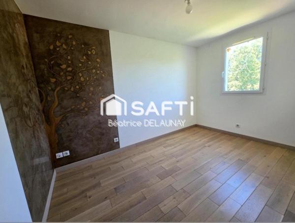PAVILLON 67M², 3 CHAMBRES, GARAGE ET PARKING