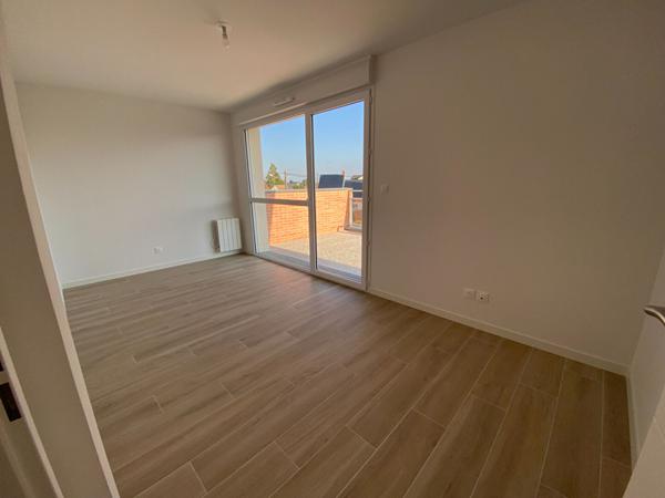 APPARTEMENT 97.4M² TERRASSE ET PARKING