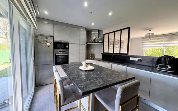 Maison à vendre    4 pièces • 88 m2 Rumilly