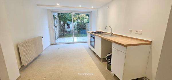 MAISON de VILLE ENTIEREMENT REFAIT A NEUF LUZARCHES