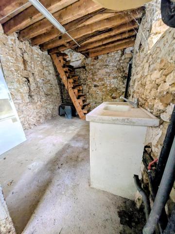 MAISON de VILLE ENTIEREMENT REFAIT A NEUF LUZARCHES