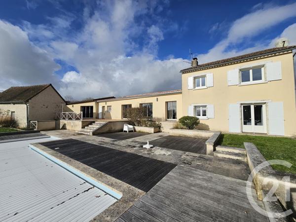 Maison à vendre  8 pièces - 250 m2 SENILLE ST SAUVEUR - 86