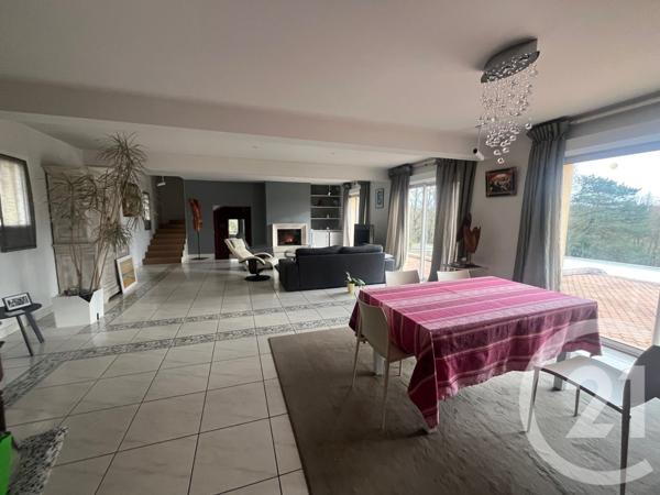 Maison à vendre  8 pièces - 250 m2 SENILLE ST SAUVEUR - 86