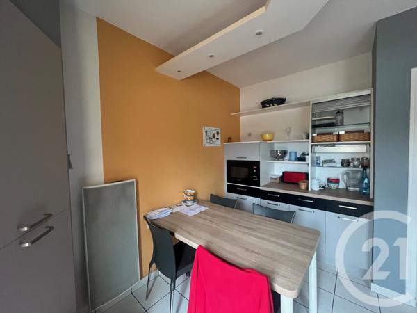 Maison à vendre  8 pièces - 250 m2 SENILLE ST SAUVEUR - 86