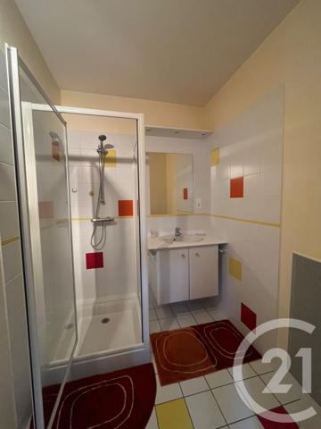 Maison à vendre  8 pièces - 250 m2 SENILLE ST SAUVEUR - 86