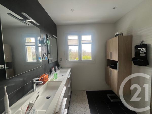 Maison à vendre  8 pièces - 250 m2 SENILLE ST SAUVEUR - 86