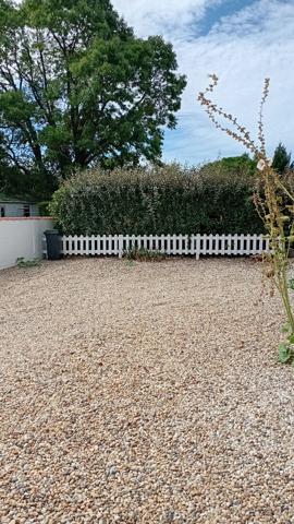 Charmante maison 3 pièces avec piscine et un studio  proche du centre-ville de Saujon.