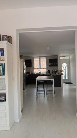 Charmante maison 3 pièces avec piscine et un studio  proche du centre-ville de Saujon.