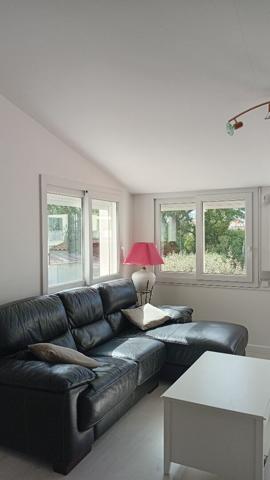 Charmante maison 3 pièces avec piscine et un studio  proche du centre-ville de Saujon.