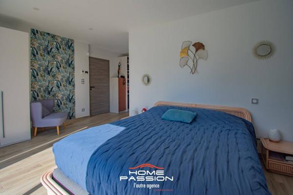 LES MATHES  MAISON CONTEMPORAINE DE 2023 DANS RÉSIDENCE PRIVÉE INTIMISTE