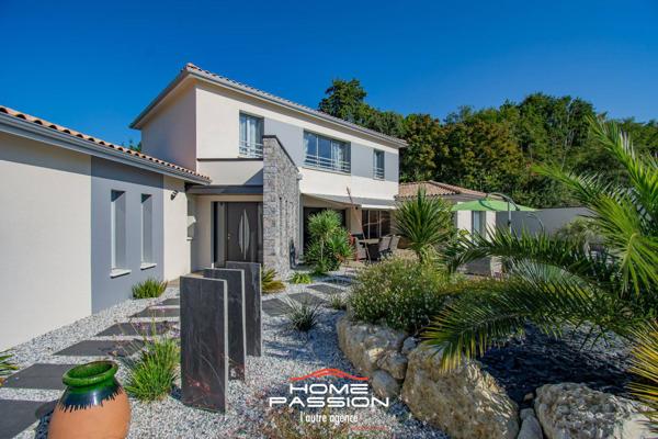 LES MATHES  MAISON CONTEMPORAINE DE 2023 DANS RÉSIDENCE PRIVÉE INTIMISTE