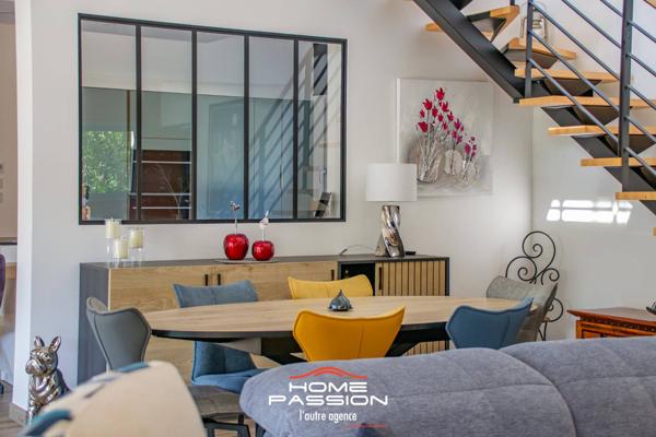 LES MATHES  MAISON CONTEMPORAINE DE 2023 DANS RÉSIDENCE PRIVÉE INTIMISTE