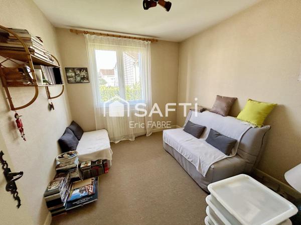 Maison salon salle manger 3 chambres, mezzanine, sous-sol complet, jardin, terrasse, garage