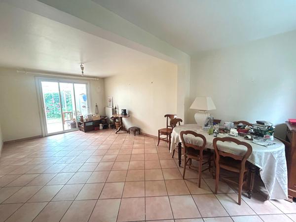 EXCLUSIVITÉ - MAISON DE 6 PIECES A VENDRE A PLAISIR - AQUEDUC PHARMACIE