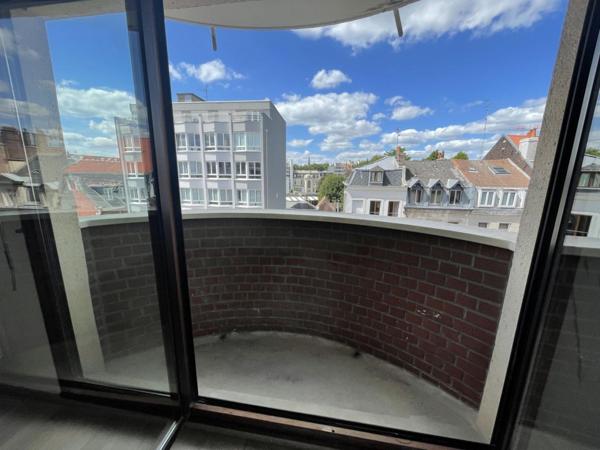 A LOUER : T2 à LAMBERSART • Rue de la Carnoy - LAMBERSART • 950 € CC • Réf. 5940