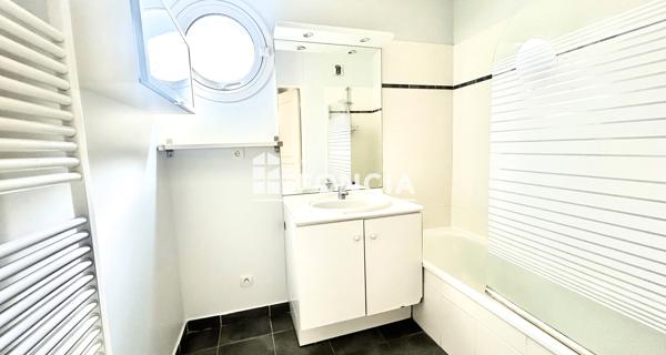 Location Appartement 3 pièces 68.53 m² - Lyon 69007