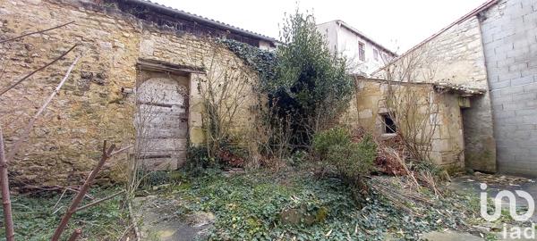 Immeuble à vendre 332 m² Mauzé-sur-le-Mignon