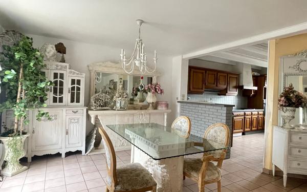 Maison à vendre    6 pièces •  Sainte-Geneviève-des-Bois