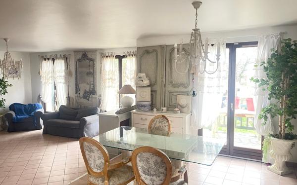 Maison à vendre    6 pièces •  Sainte-Geneviève-des-Bois