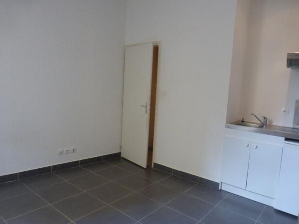 Location appartement Dijon - 1 pièce(s) - 15 m² - 315 € par mois