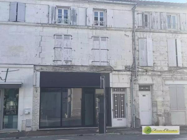 IMMEUBLE CENTRE VILLE ANGOULEME