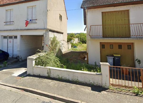 Stationnement à louer    12 m2 Montluçon