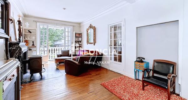 À vendre Maison 10 pièces 241 m² - Romainville 93230
