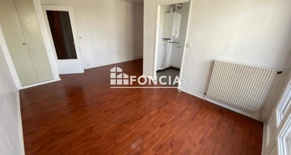 Location Studio 32.84 m² - ÉLancourt 78990