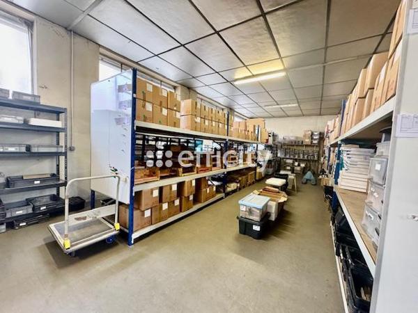 Local Commercial 8 pièces - 540 m² Exclusivité efficity