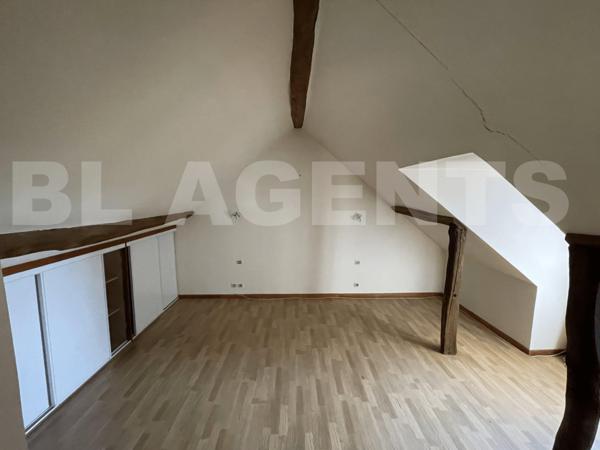  Longère rénovée 4 chambres – 177 m² + dépendances – Terrain 5 307 m² avec bois et piscine