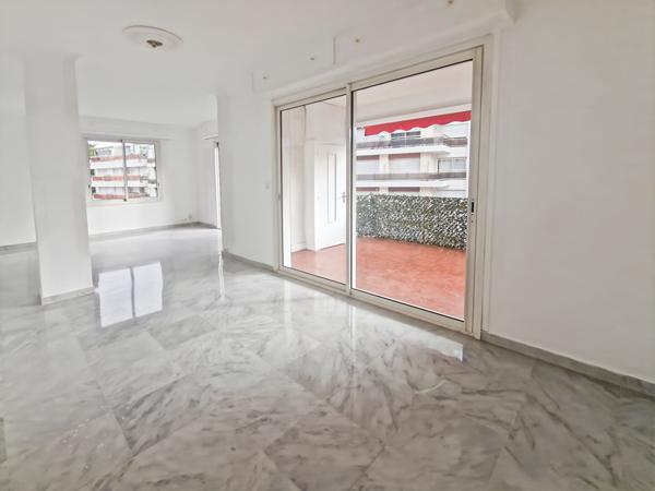 Bureaux Cannes 77.34 m2 pour profession libérale, garage.