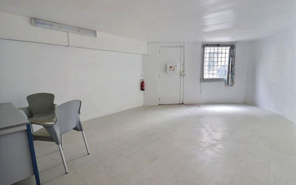 Appartement à vendre    1 pièce • 26,10 m2 Paris 19