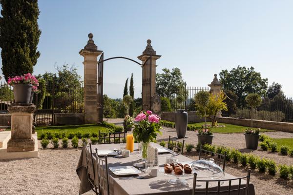 Loriol-du-Comtat (84870) DOMAINE D’EXCEPTION AU CŒUR DU COMTAT VENAISSIN – Vue panoramique Mont Ventoux, chevaux, vignes..