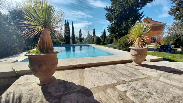 Loriol-du-Comtat (84870) DOMAINE D’EXCEPTION AU CŒUR DU COMTAT VENAISSIN – Vue panoramique Mont Ventoux, chevaux, vignes..