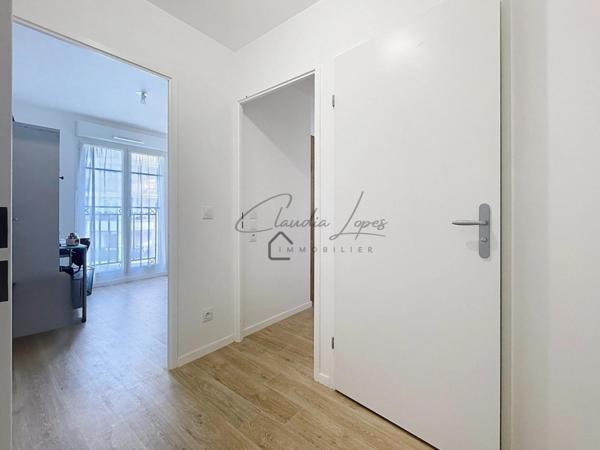 MAGNIFIQUE!!! F4 AVEC TERRASSE ET PARKING