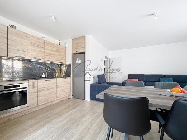 MAGNIFIQUE!!! F4 AVEC TERRASSE ET PARKING