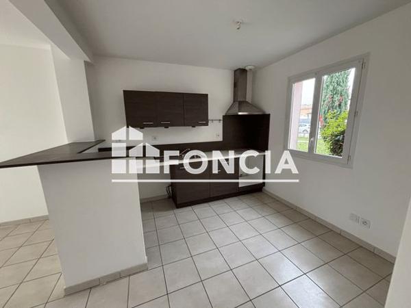 Location Maison 4 pièces 100.3 m² - LIEUDIT LES PLANTADES Pierrelatte 26700