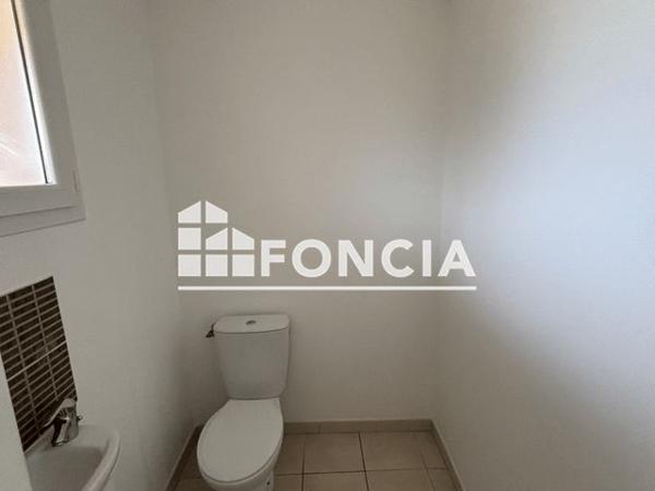 Location Maison 4 pièces 100.3 m² - LIEUDIT LES PLANTADES Pierrelatte 26700