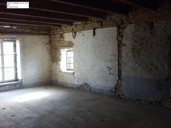 MAISON A RENOVER AVEC 6500 M² DE TERRAIN